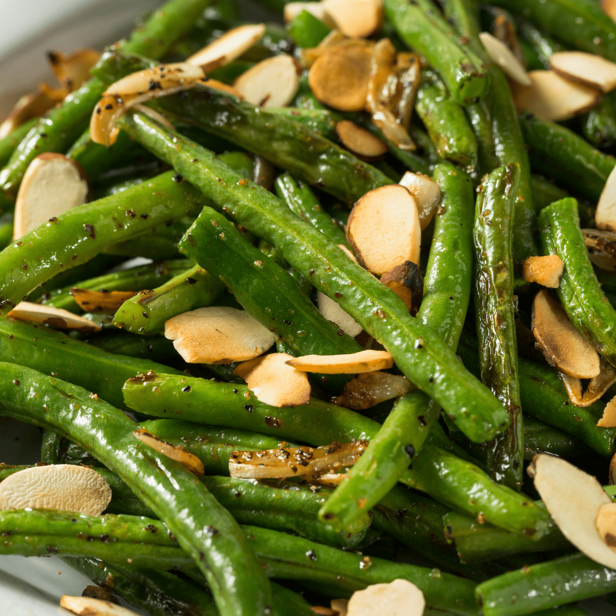 a close up of oriental green beans
