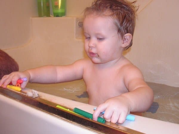 toddler bath crayons