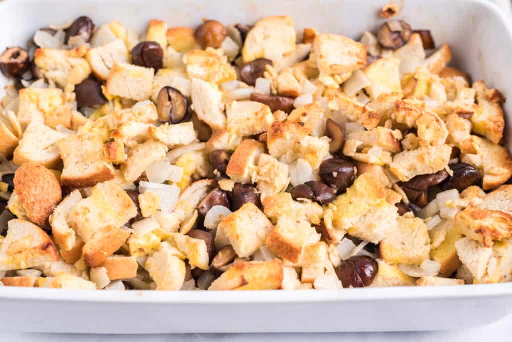 cooked stuffing with chestnuts