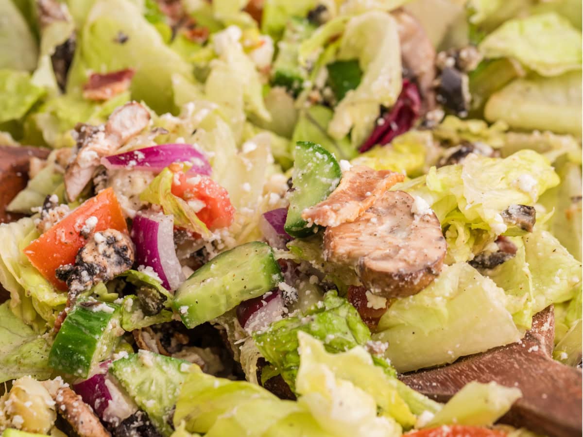 Easy Greek salad for family dinners