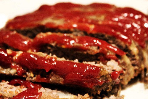 crockpot meatloaf topped with ketchup