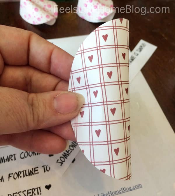 Free Printable Valentine Paper Fortune Cookies – Idea Land