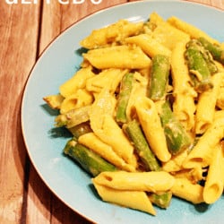 penne pasta with asparagus with the title "chicken asparagus alfredo"