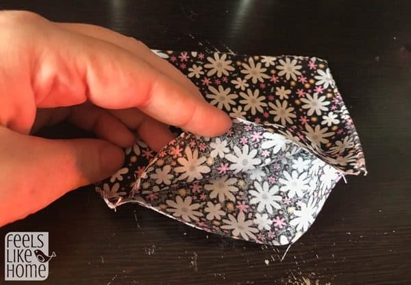 Easy No Sew Lavender Sachets - Mother Thyme