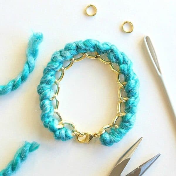 DIY yarn bracelet