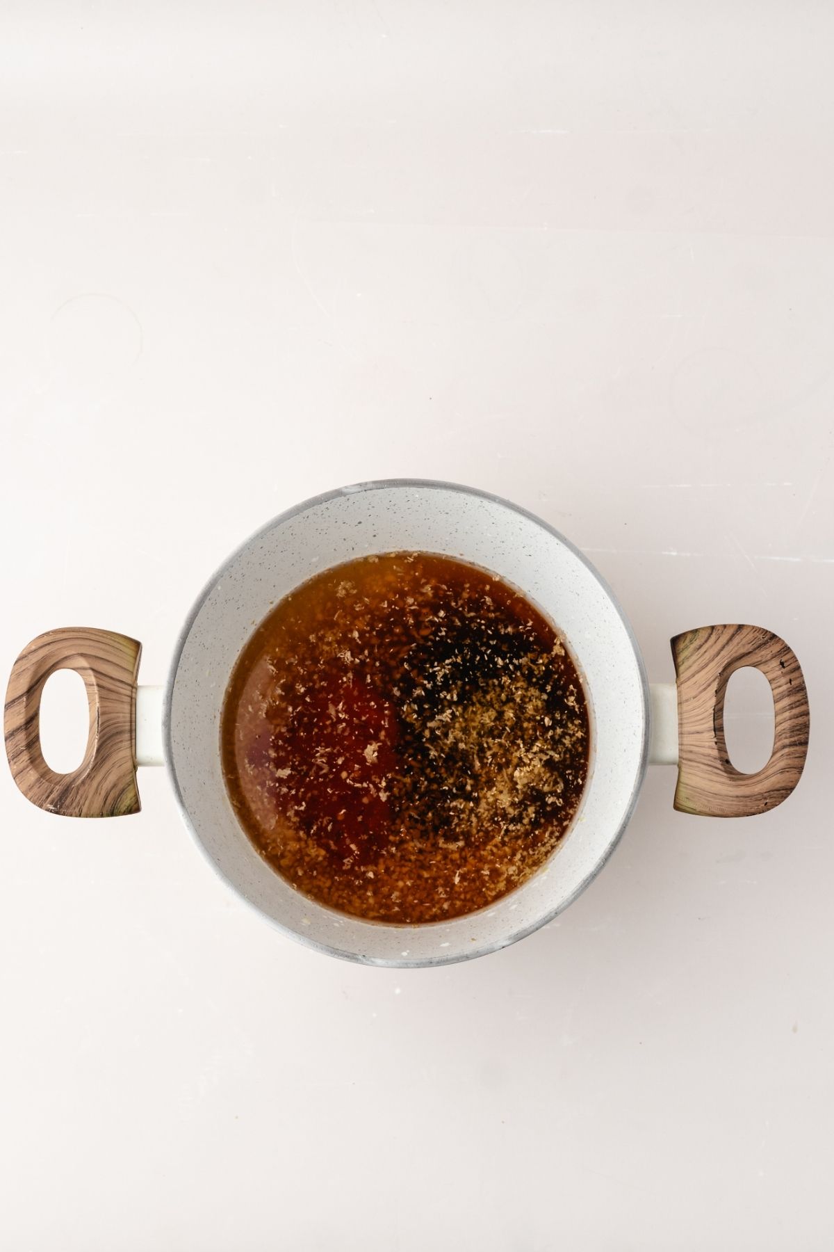 Sweet chili sauce with red chili flakes