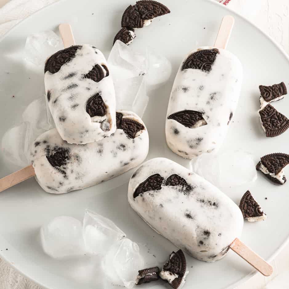 a bunch of Oreo pops on a plate