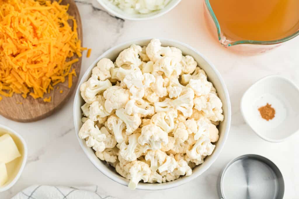 ingredients for the cauliflower soup