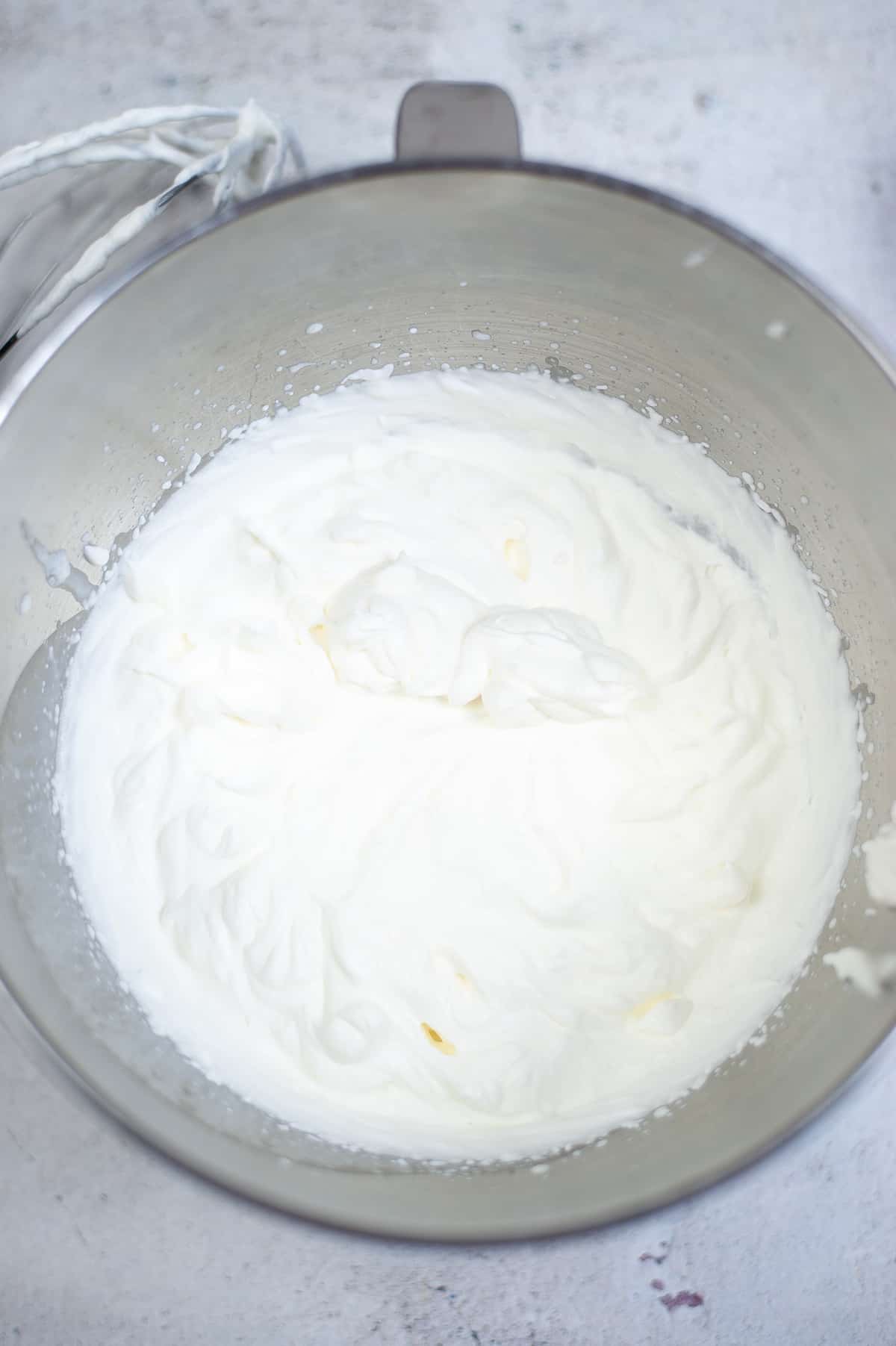 soft peaks in the heavy cream
