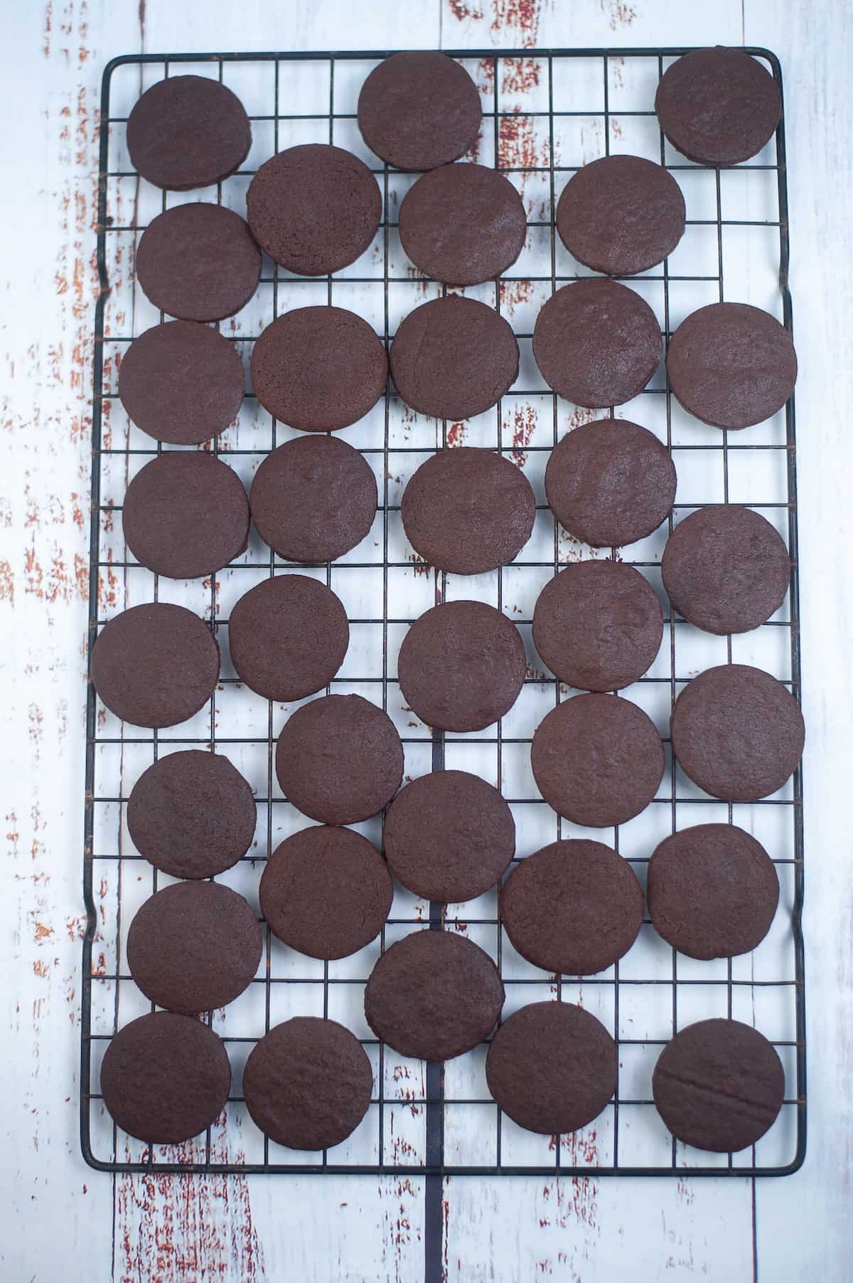 Cooling Thin Mints cookies
