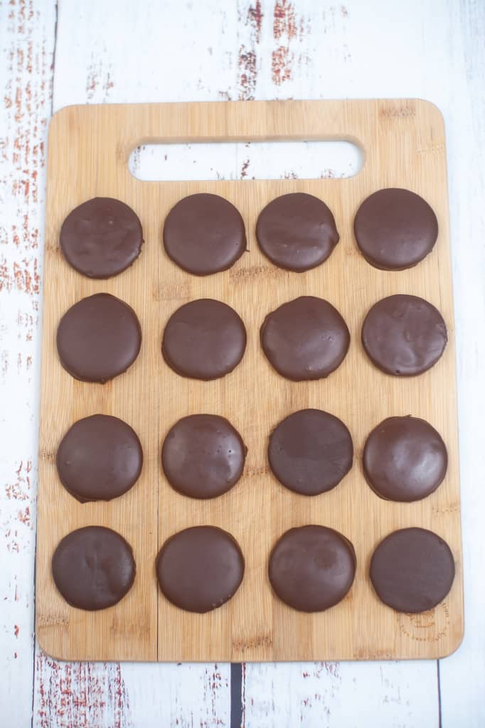 Allow the chocolate coating to harden