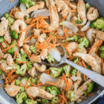 garlic chicken stir fry with carrots and broccoli
