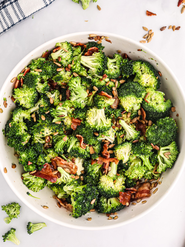 THE BEST KETO FRIENDLY BROCCOLI SALAD