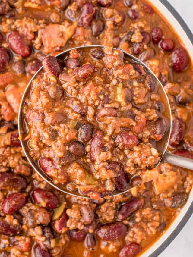 THE BEST CHILI WITH BACON STORY - Feels Like Home™