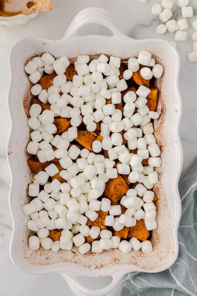 Homemade Candied Sweet Potatoes with Orange Juice and Marshmallows