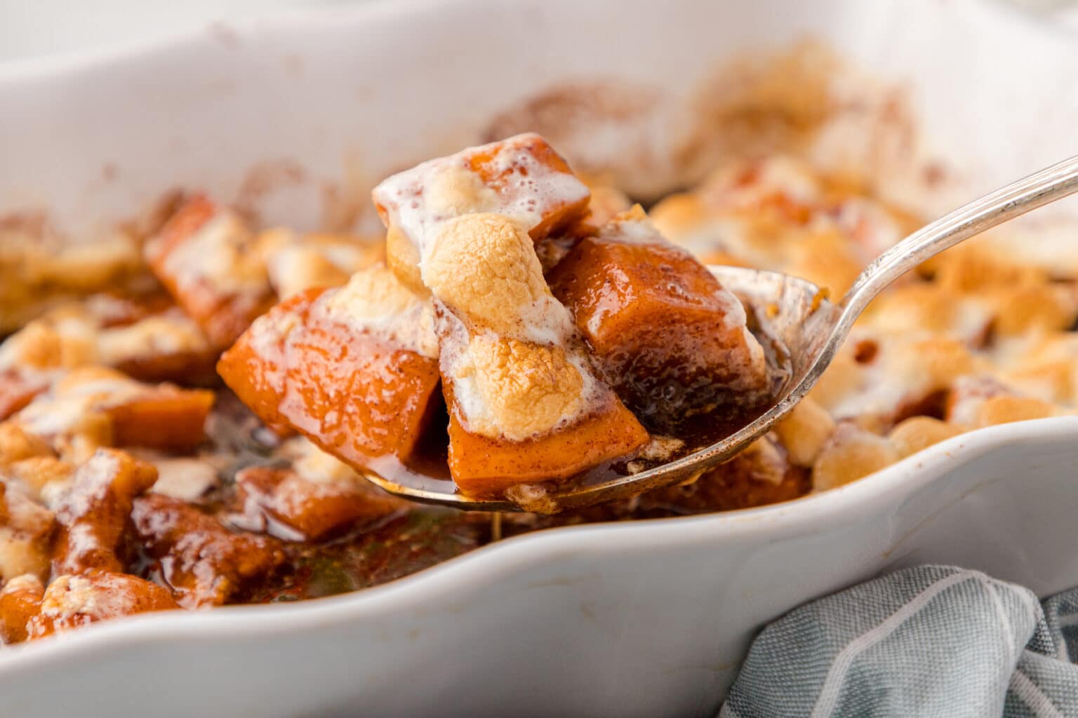 Homemade Candied Sweet Potatoes with Orange Juice and Marshmallows