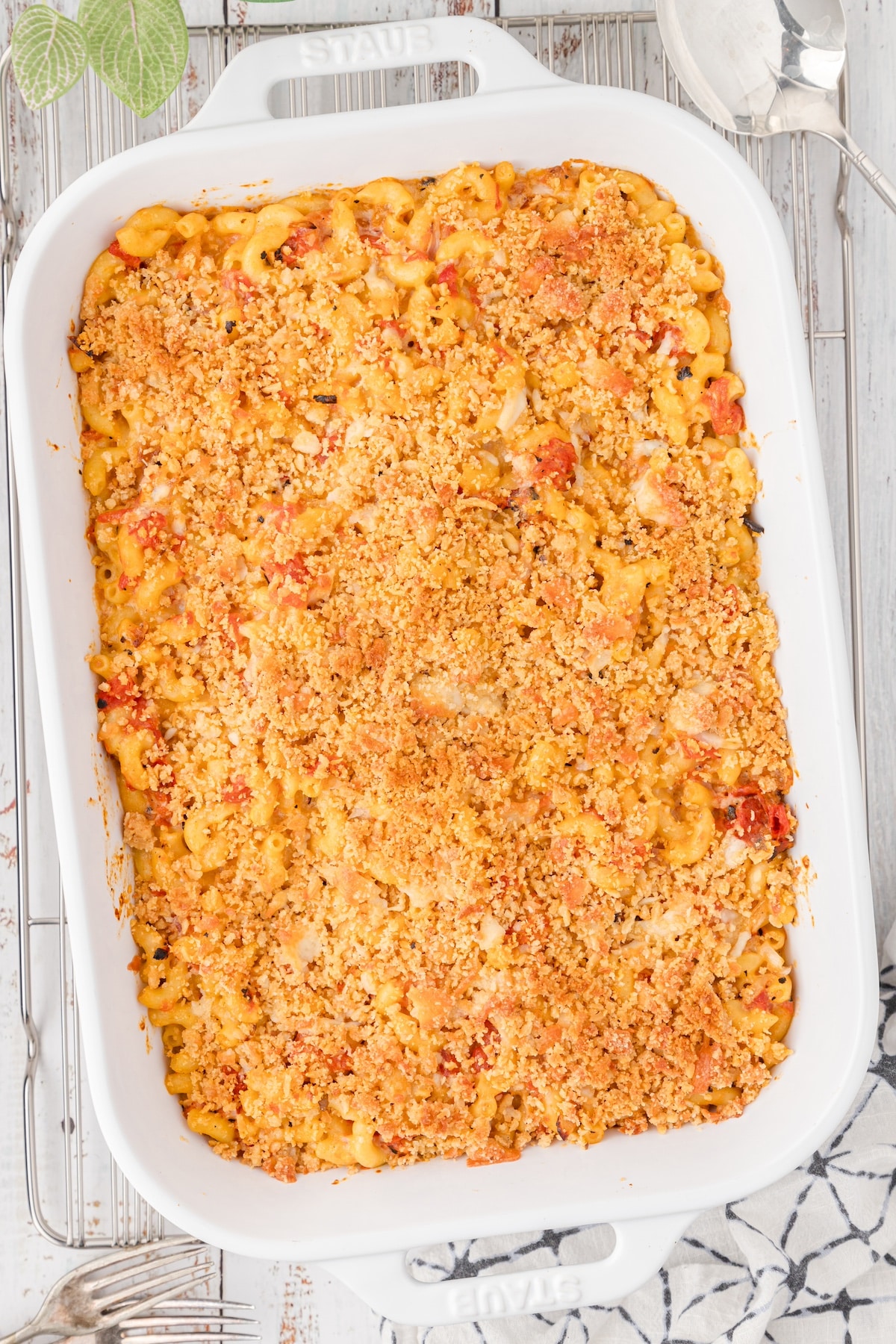baked mac and cheese with tomatoes