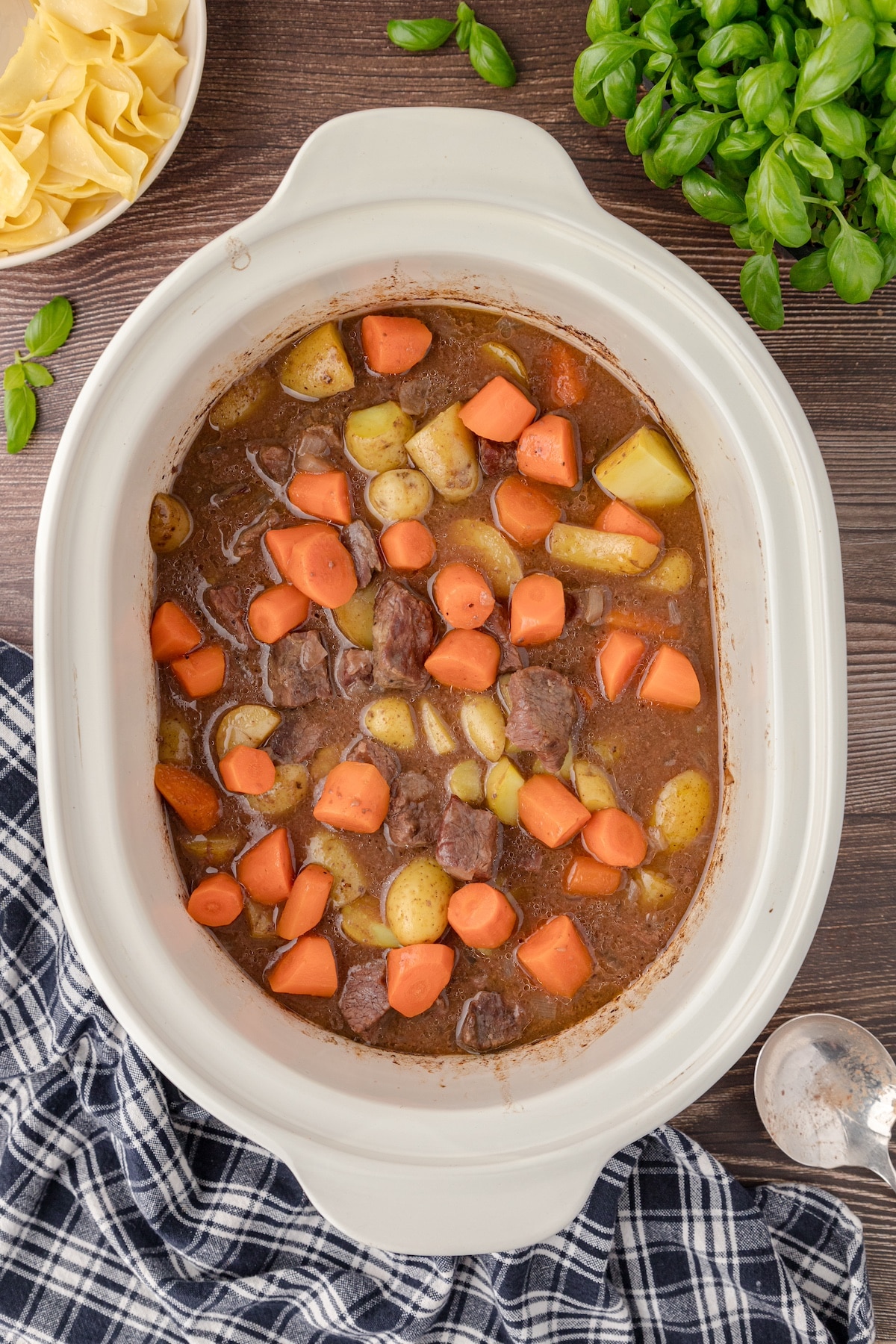 beef stew with gravy in the crock pot