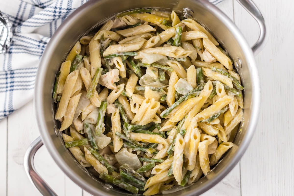 mix up the Creamy Chicken and Asparagus Pasta with the alfredo sauce