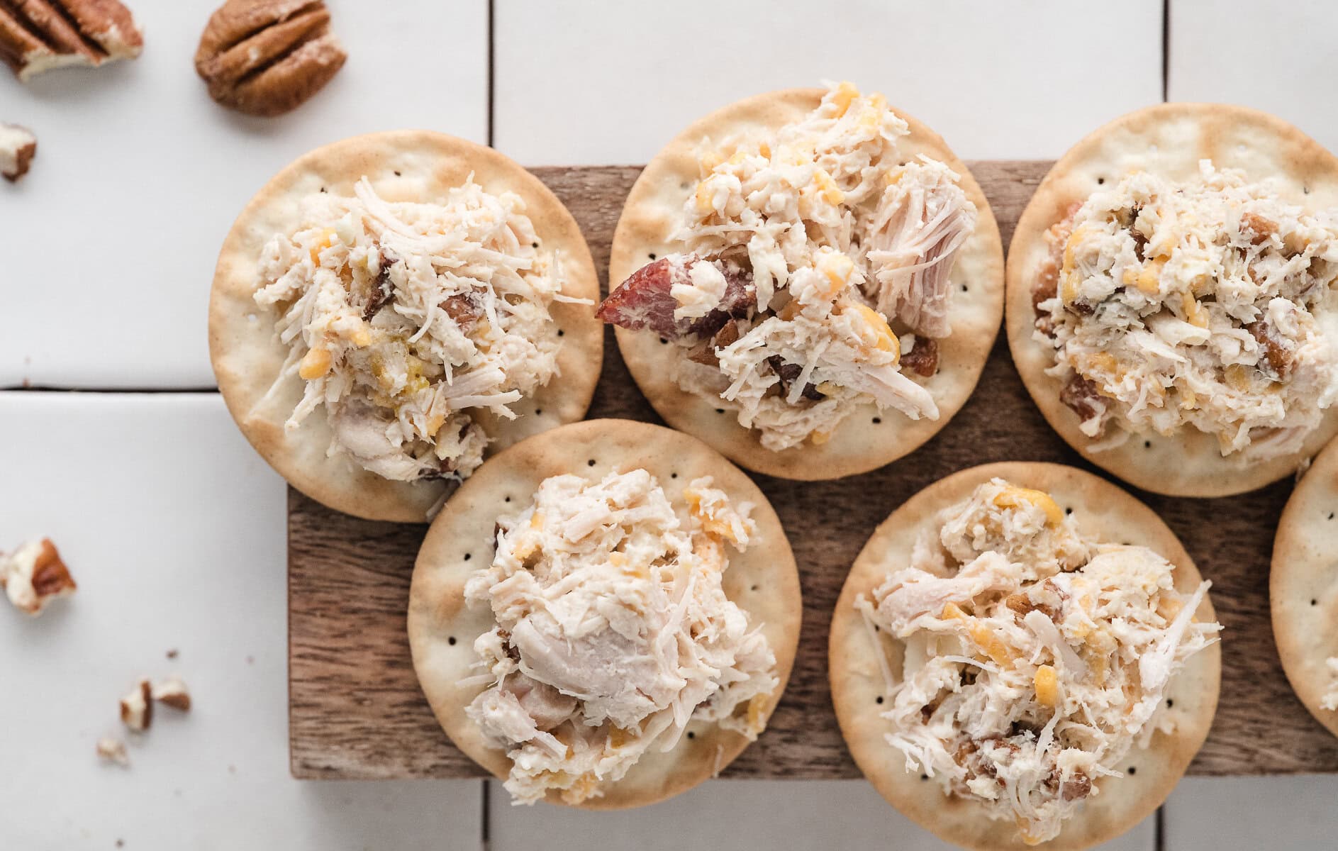 chicken salad with canned chicken on 5 crackers