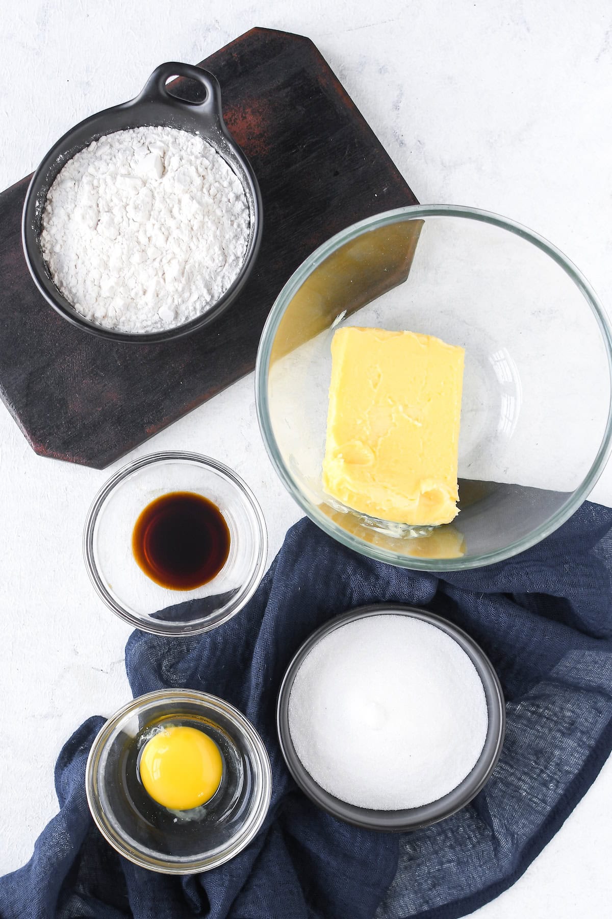 Nutella Linzer cookies ingredients