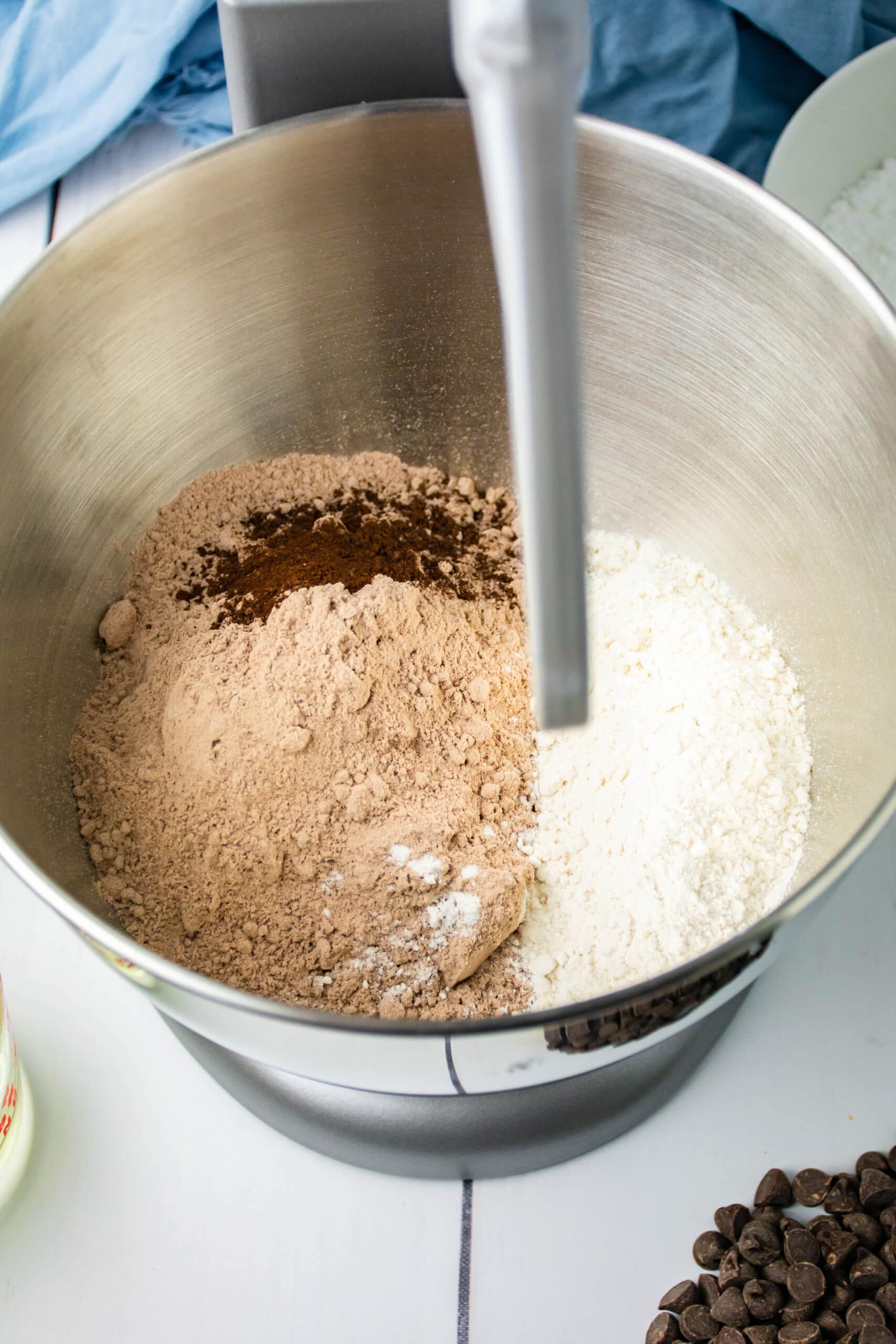 Mixing the all the dry ingredients in a mixing bowl
