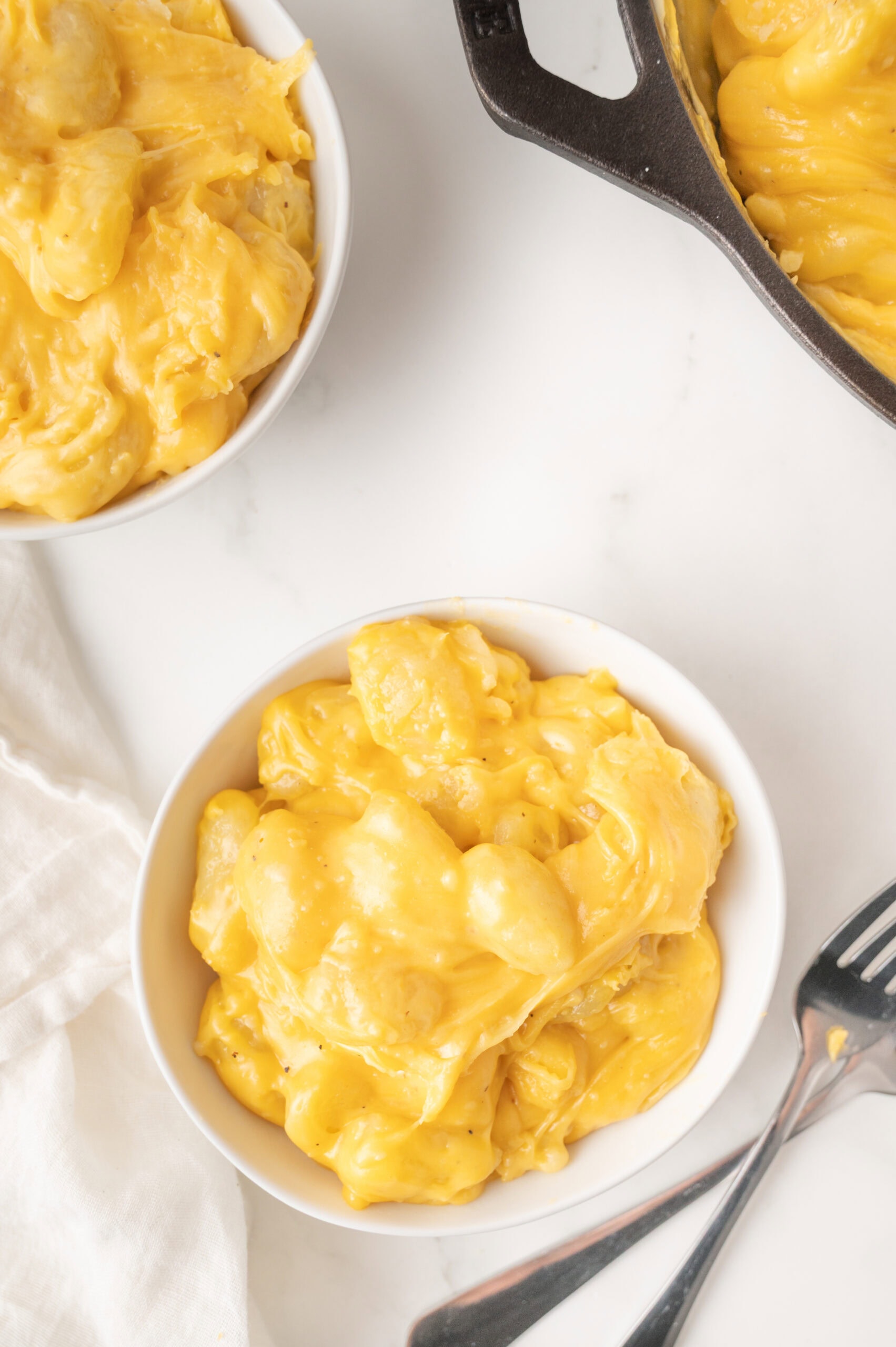 Close up of gnocchi mac and cheese in a white bowl
