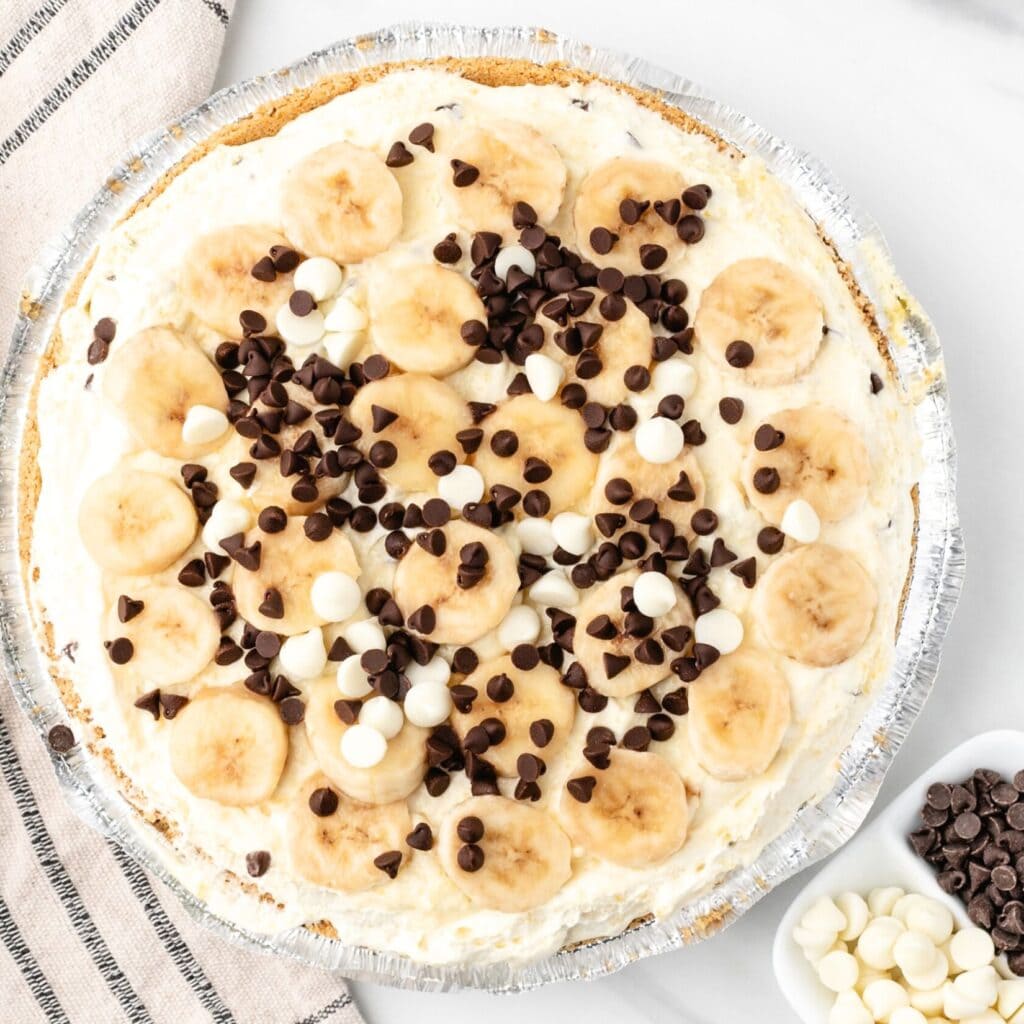 Close up of the banana cream pie, all completed and ready to be enjoyed