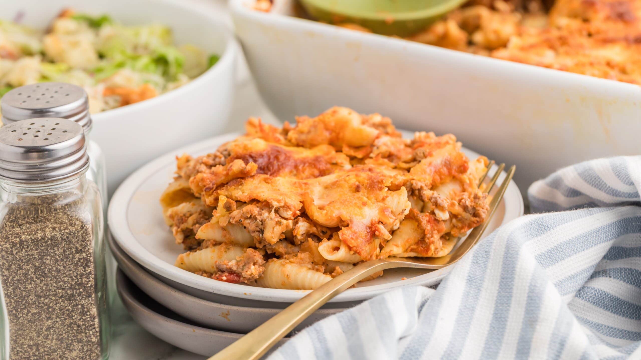 Healthy baked pasta with cottage cheese