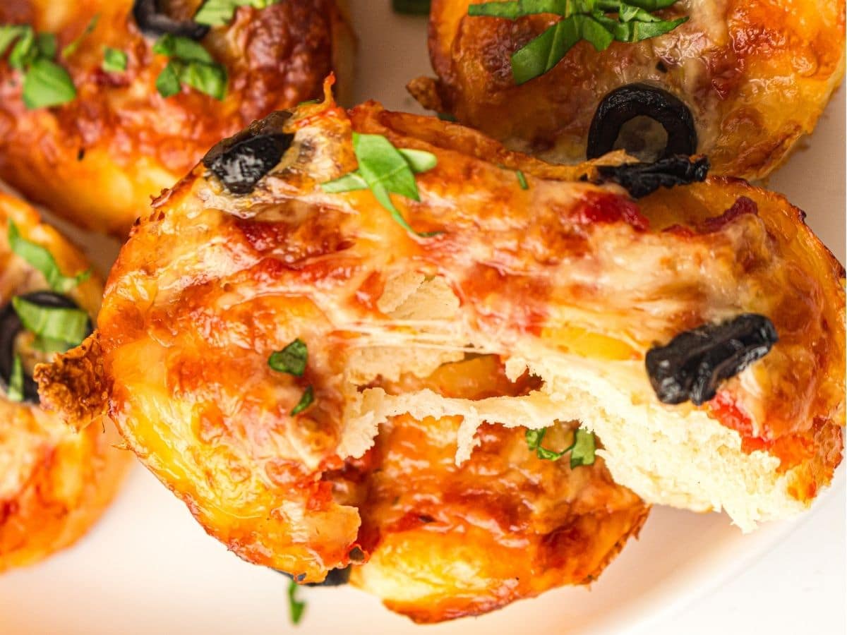 Easy homemade pizza muffins