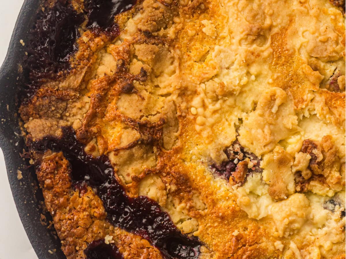 Easy berry dump cake recipe