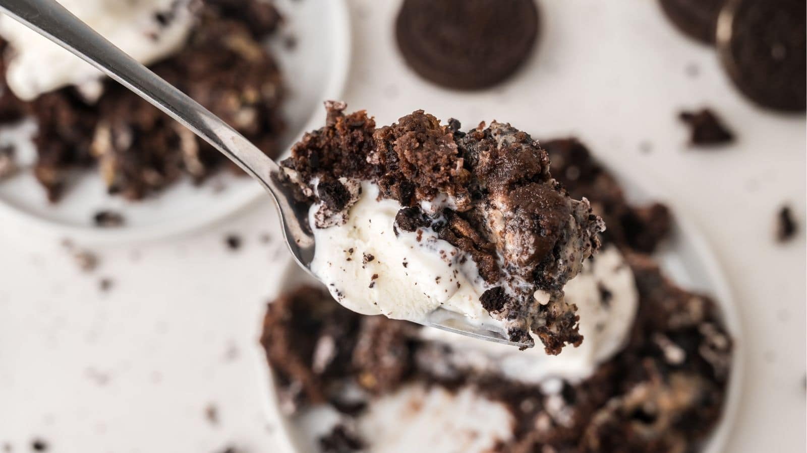 Gooey Oreo dump cake with ice cream