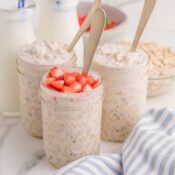 Strawberry protein overnight oats
