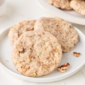 Chewy butter pecan cookies