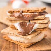 Easy air fryer s’mores with peanut butter cups