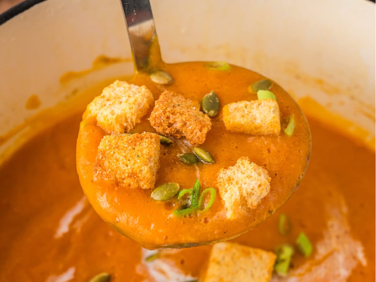 Easy carrot ginger soup