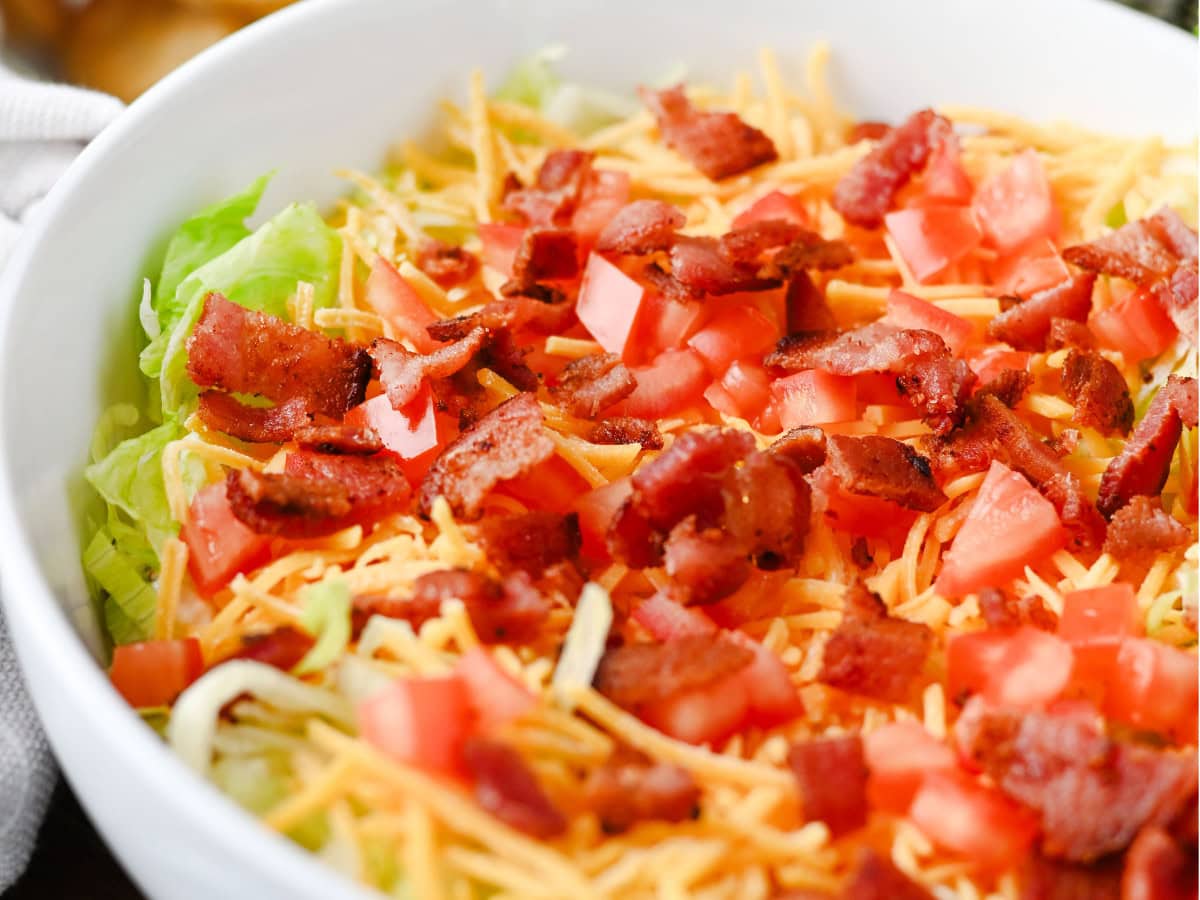 Cheesy BLT dip