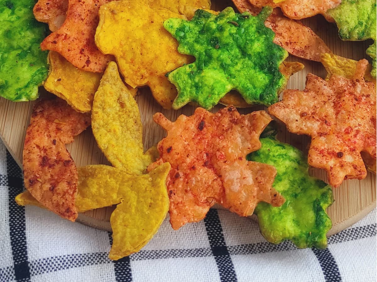 Crispy fall leaf tortilla chips