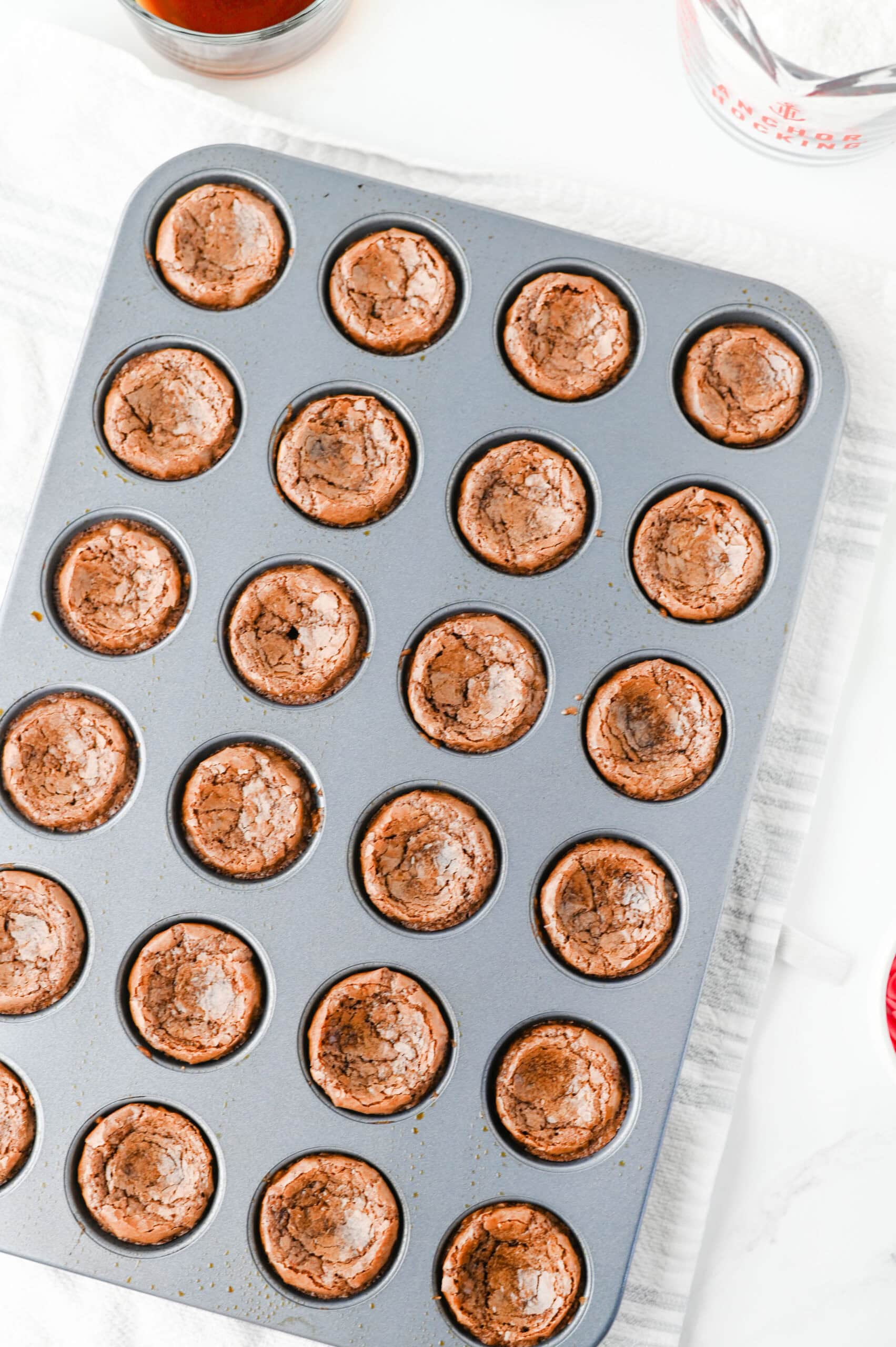 Baked mini chocolate brownie bites