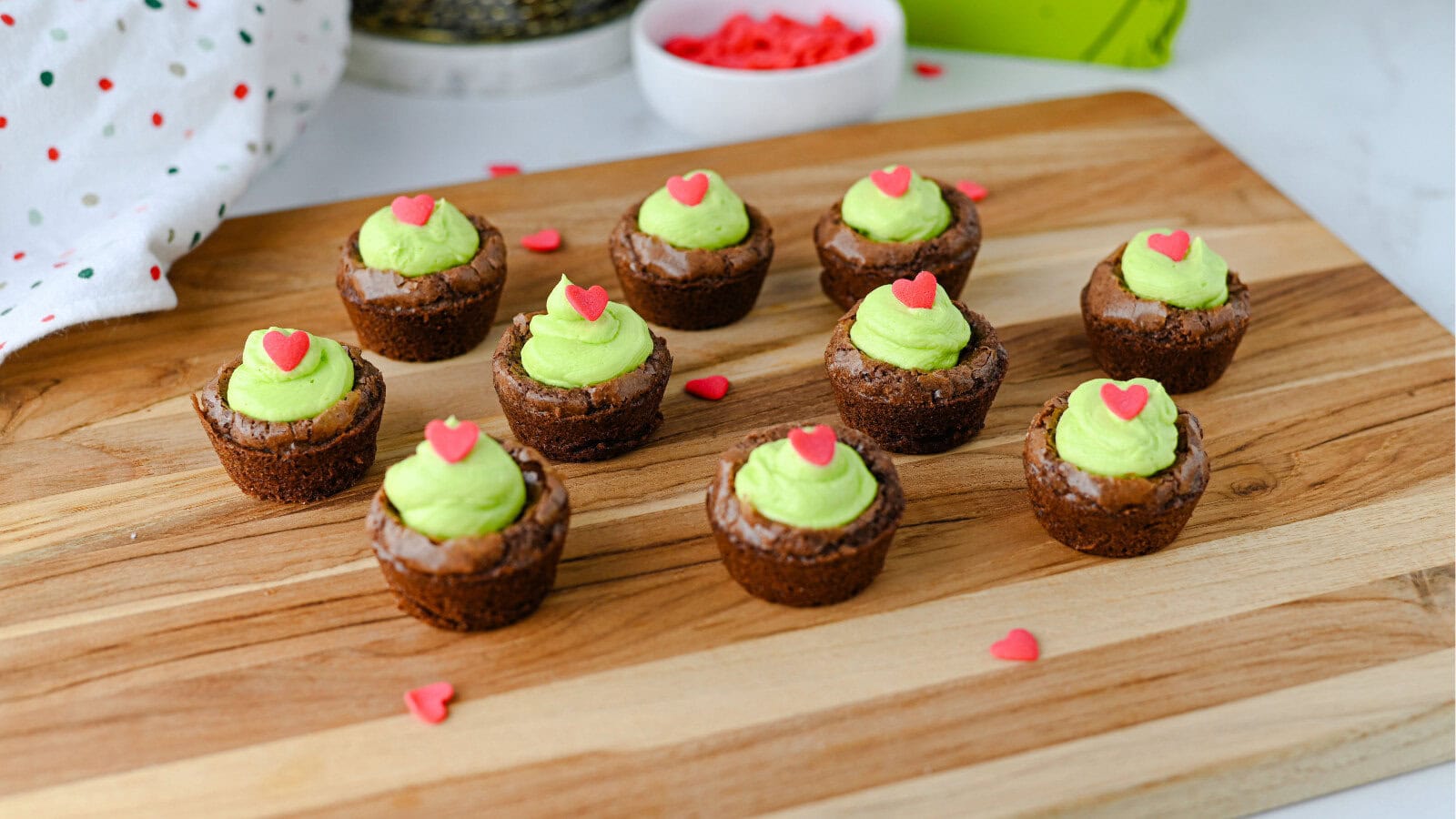 Christmas Grinch brownie bites