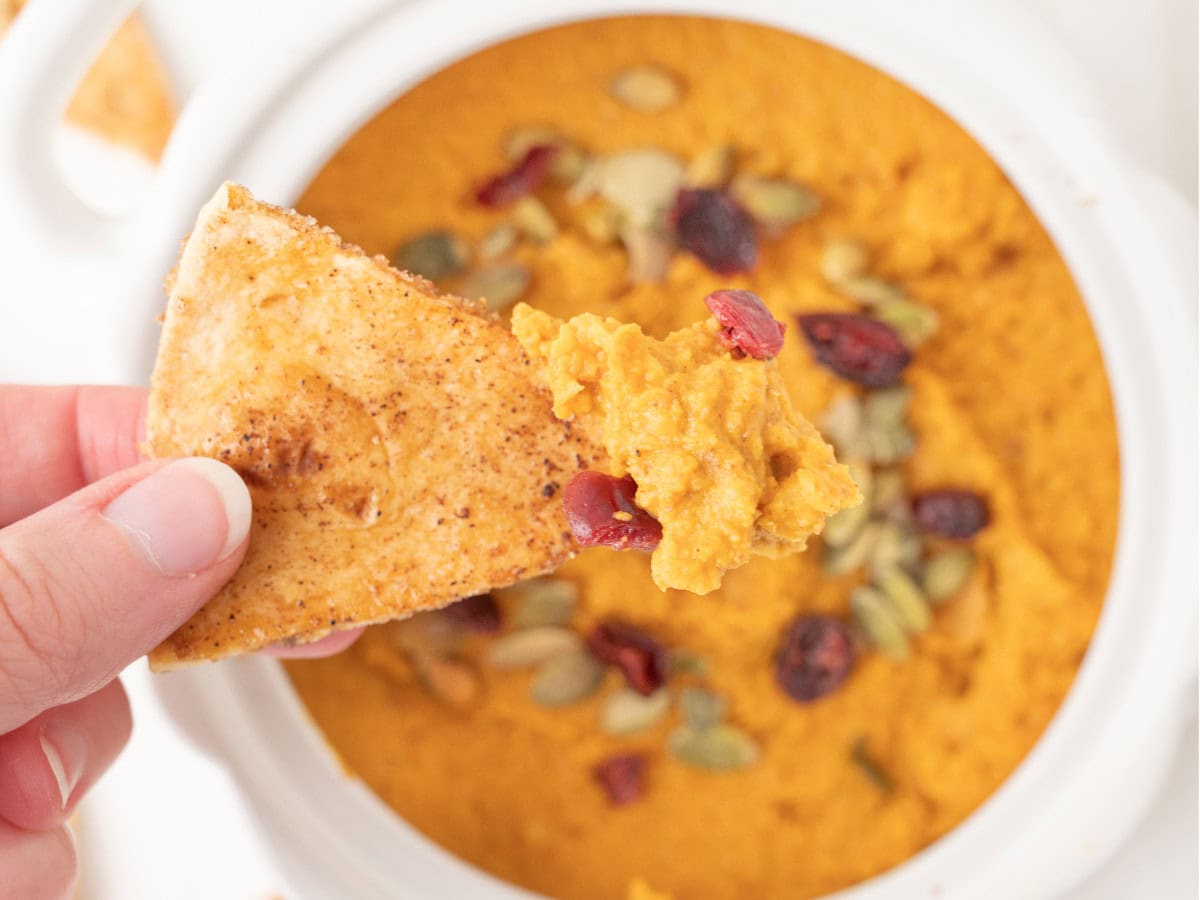 Easy pumpkin hummus recipe