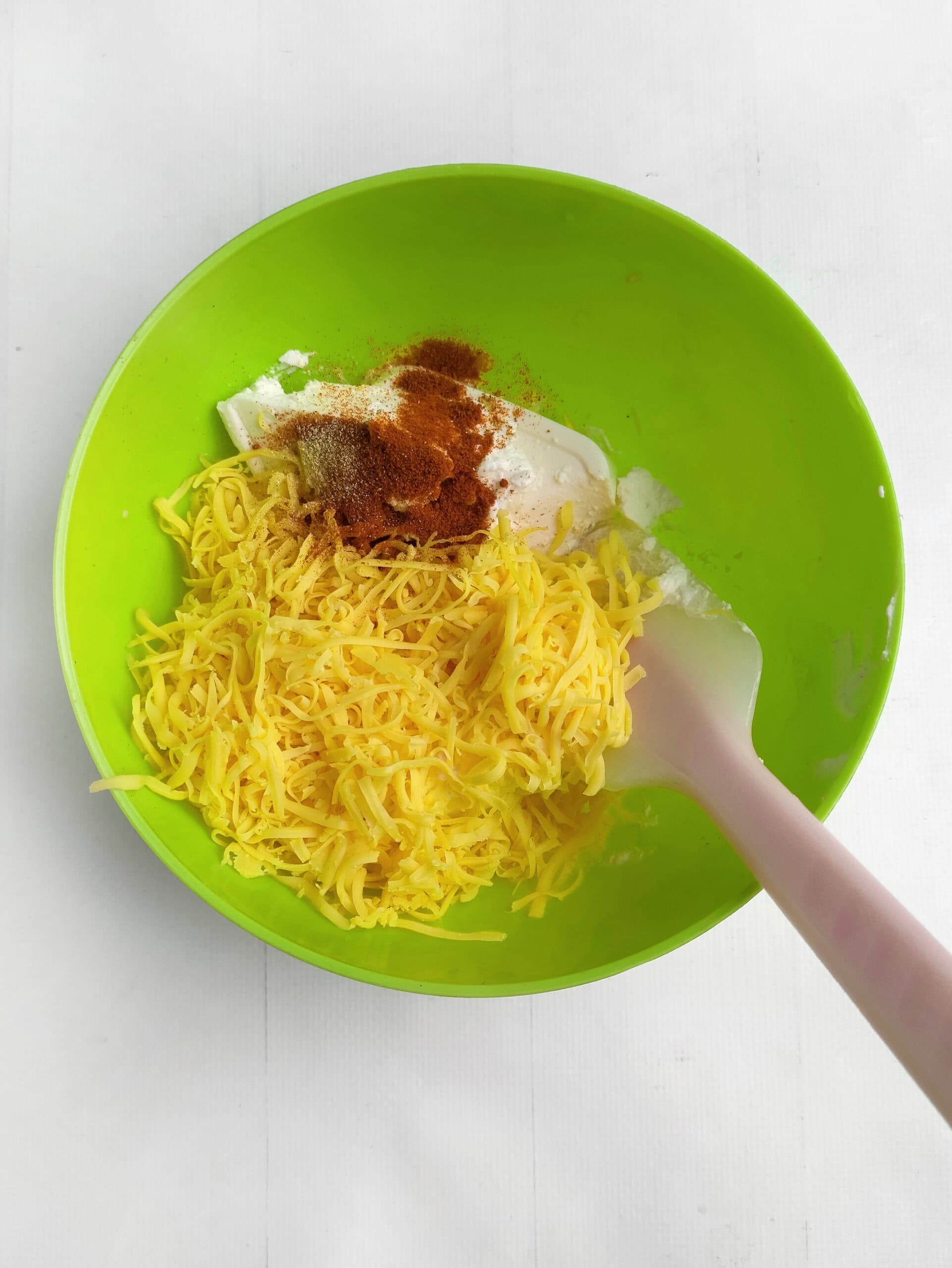Creamy cheddar cheese ball mixture