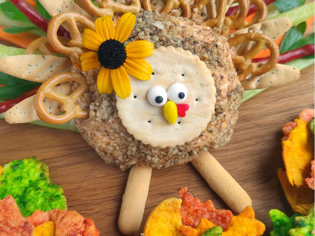 Easy turkey cheese ball appetizer
