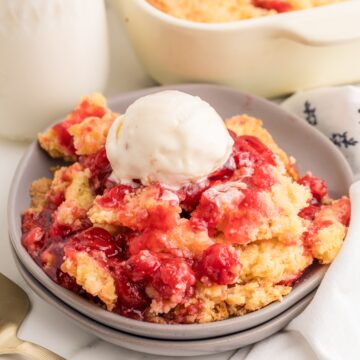 Easy cherry dump cake with vanilla ice cream