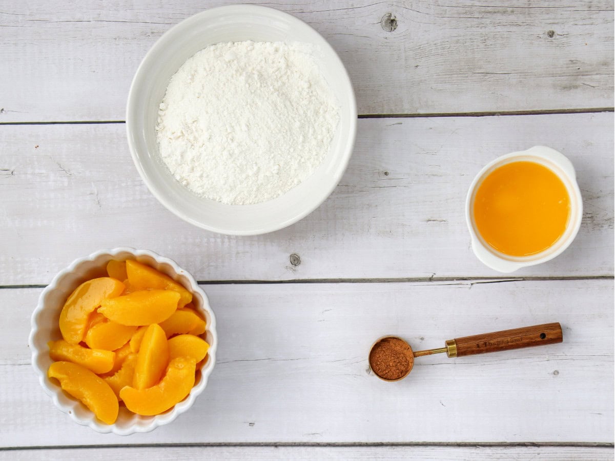 Three ingredient peach dump cake with canned peaches
