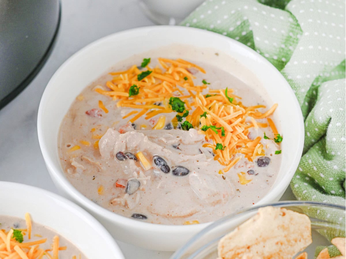 Easy cream cheese chicken chili