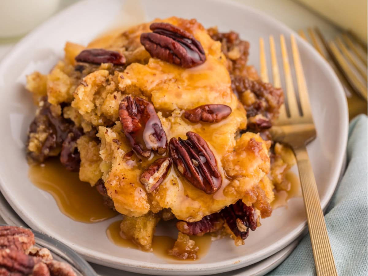 Southern pecan pie dump cake dessert