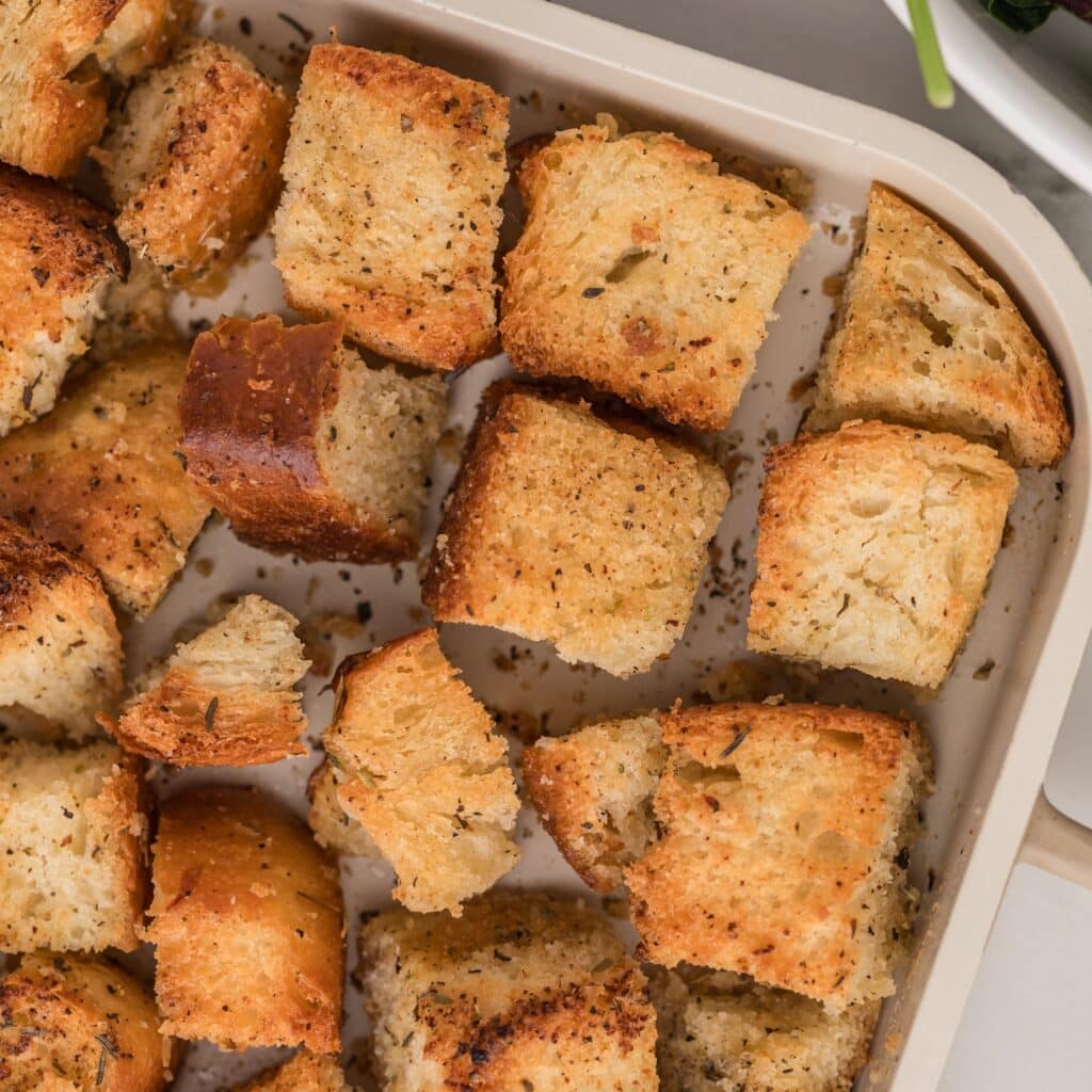 Easy homemade croutons with garlic butter