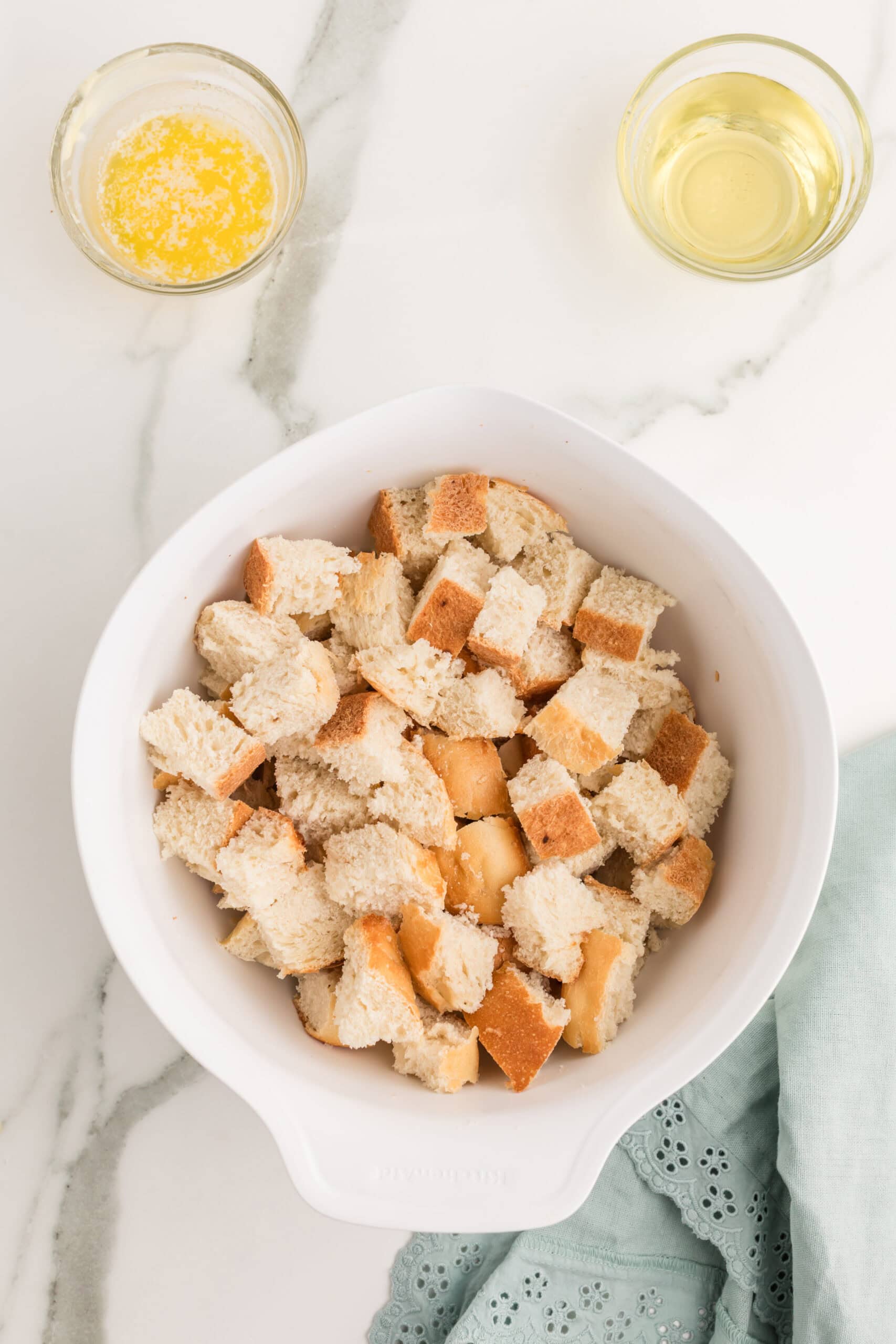 Bakery bread cubes for homemade croutons