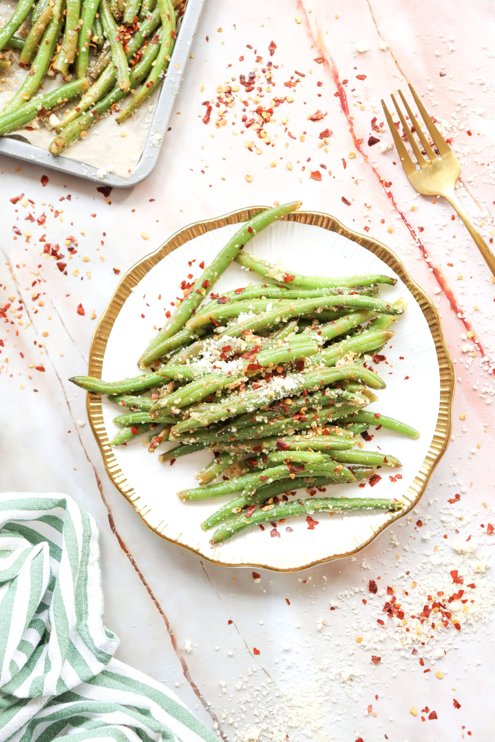 Oven roasted Parmesan green beans side dish